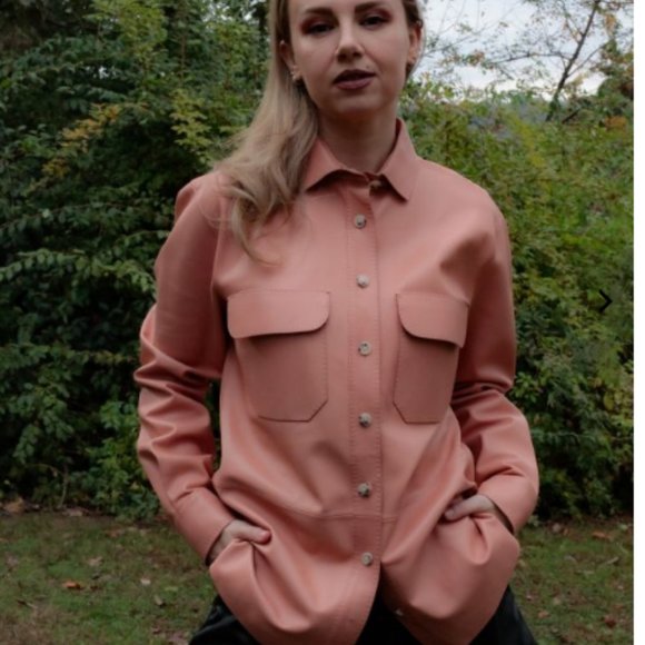 Pink Leather Overshirt,  100% lamb leather, oversized fit, button from closure, - Picture 3 of 4